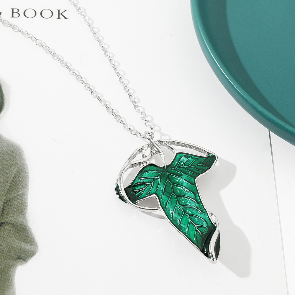 Vintage Green Leaf Pendant Nec - Vintage Fashion Ai 评论和价格