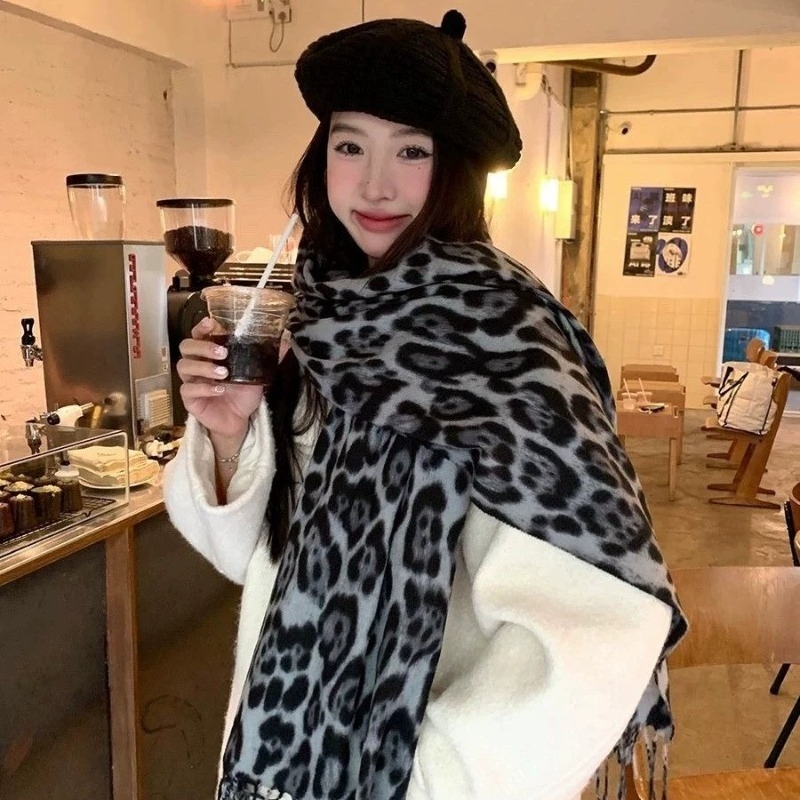 2025 New Retro Silk Leopard Pa - Vintage Fashion Ai 评论和价格