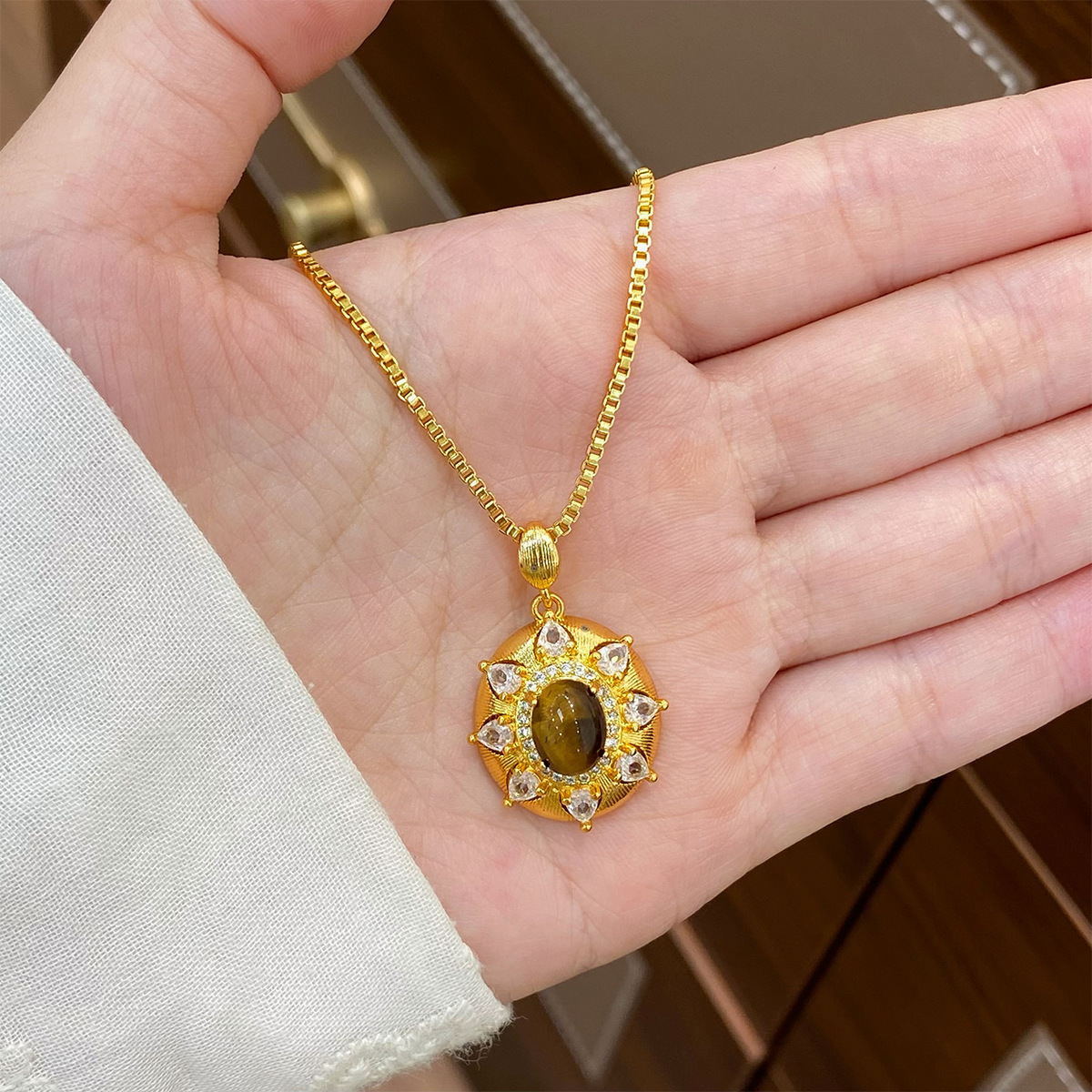 Luxury fashion vintage exclusi - Usa Vintage Fashion 评论和价格