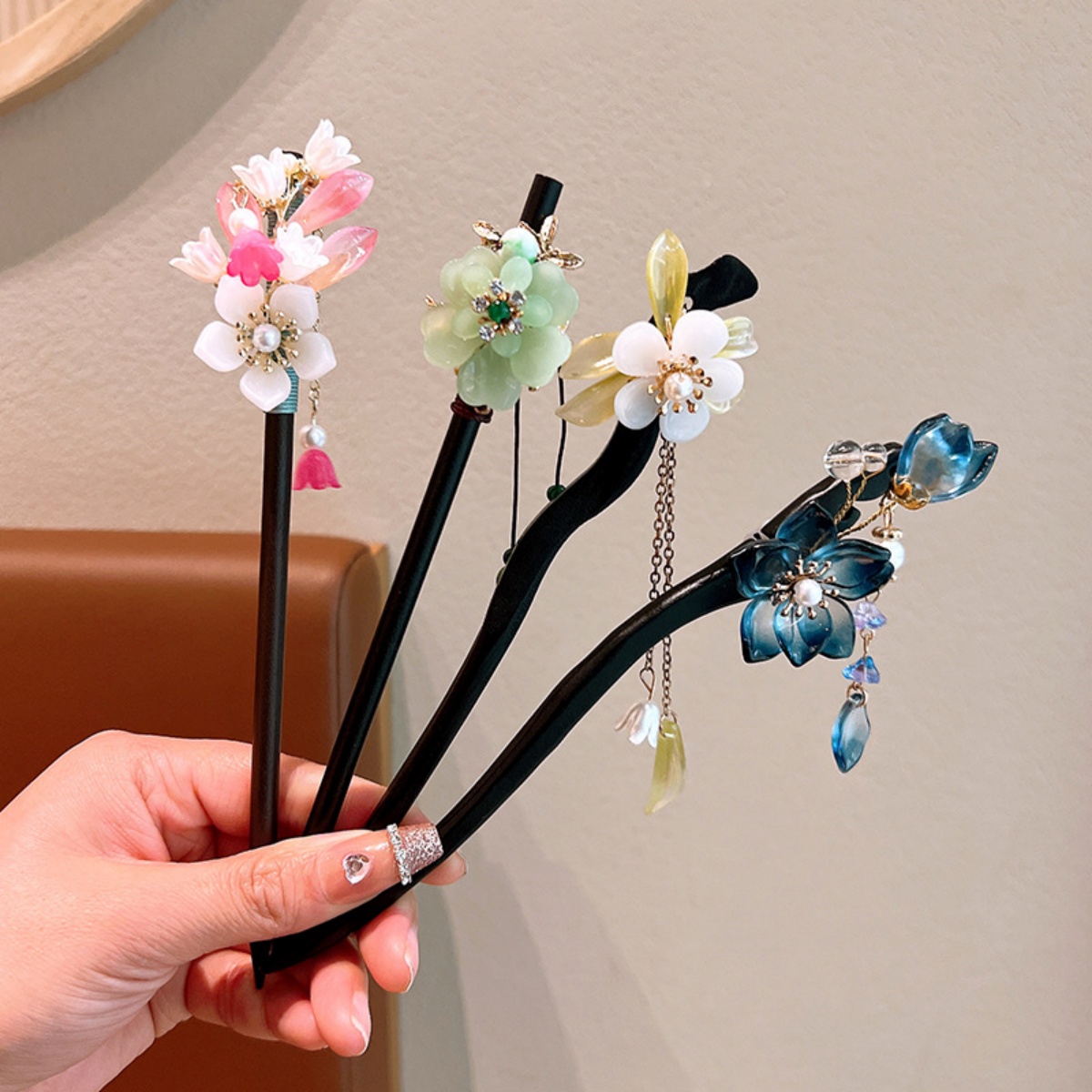 Exquisite Flower Tassel Wooden - Vintage Fashion Ai 评论和价格